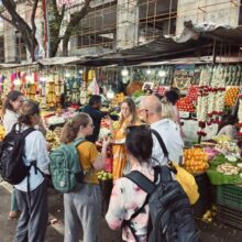 Indienreise_Markt_Essen_Gewürze